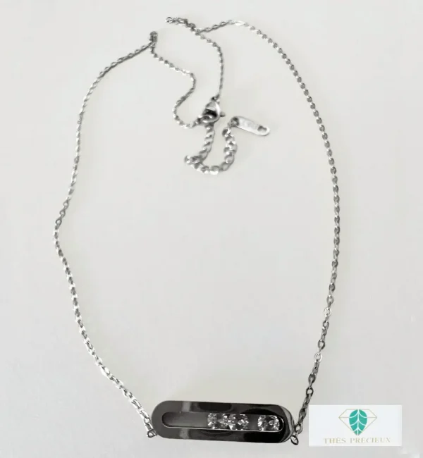 Collier Jinx