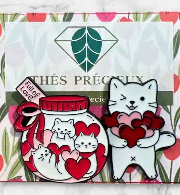 Pins lovely cats, cœur et bonbonnière plein de chatons
